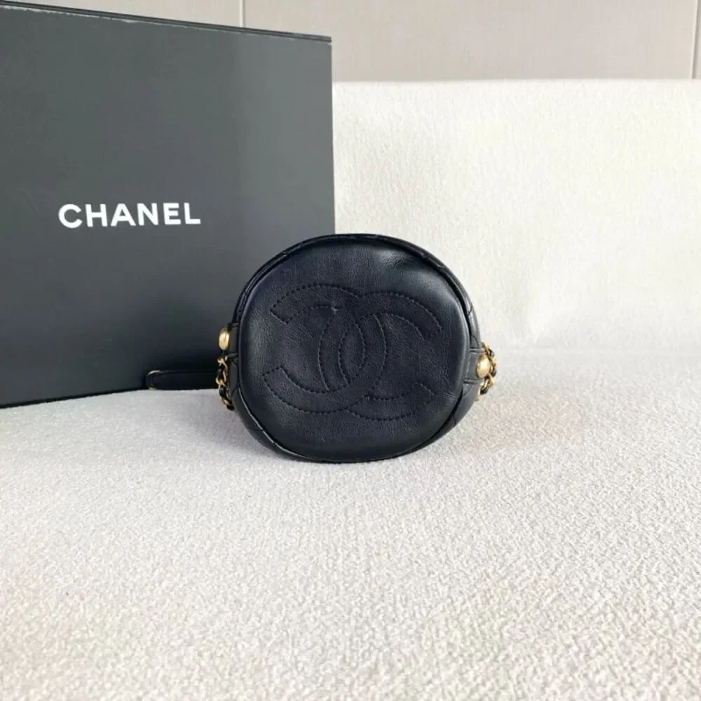 CHANEL brand color